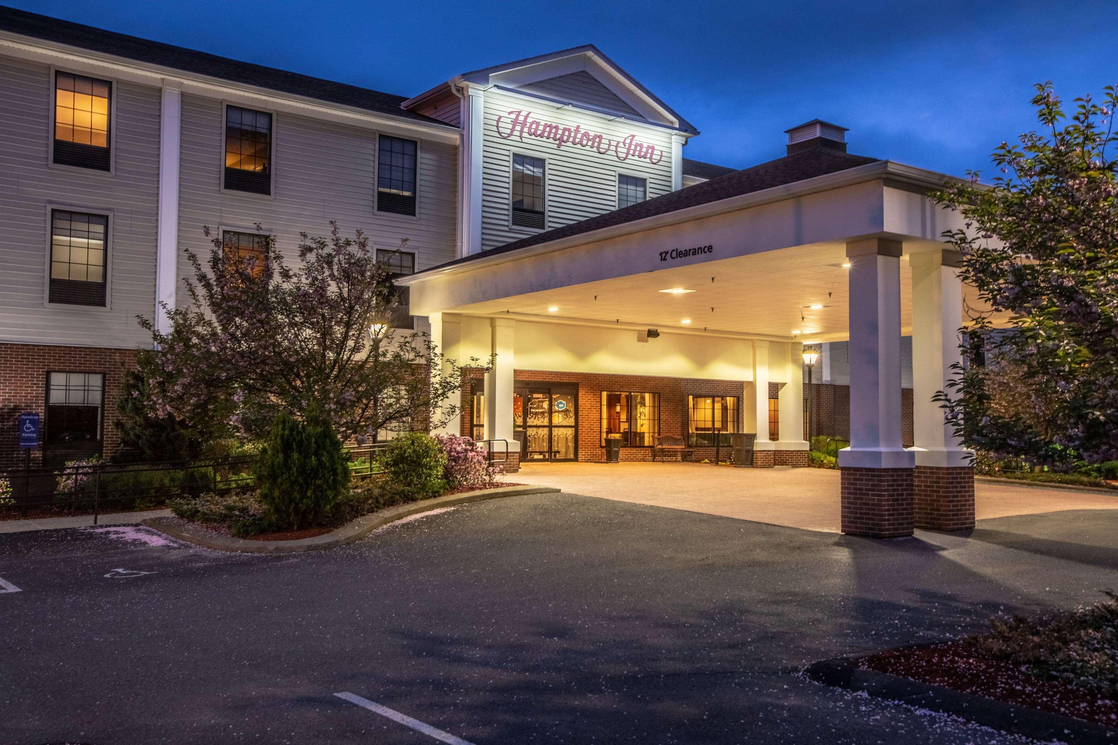 Hampton Inn Hadley-Amherst Area Exterior foto